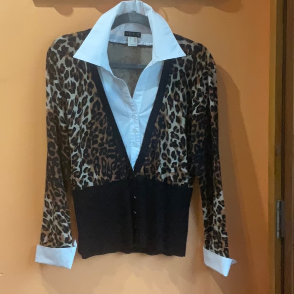 VENUS Animal Print Sweater Top sz L
